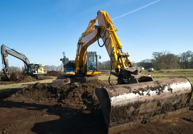 How to Import Excavator from China? Real Case 1 Chinese excavators