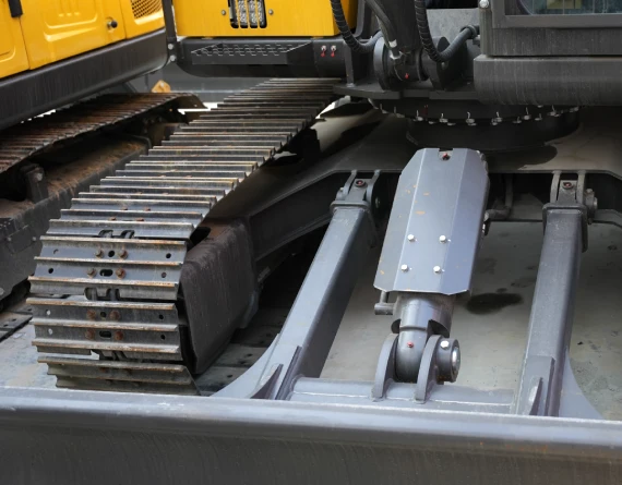 Excavator tracks